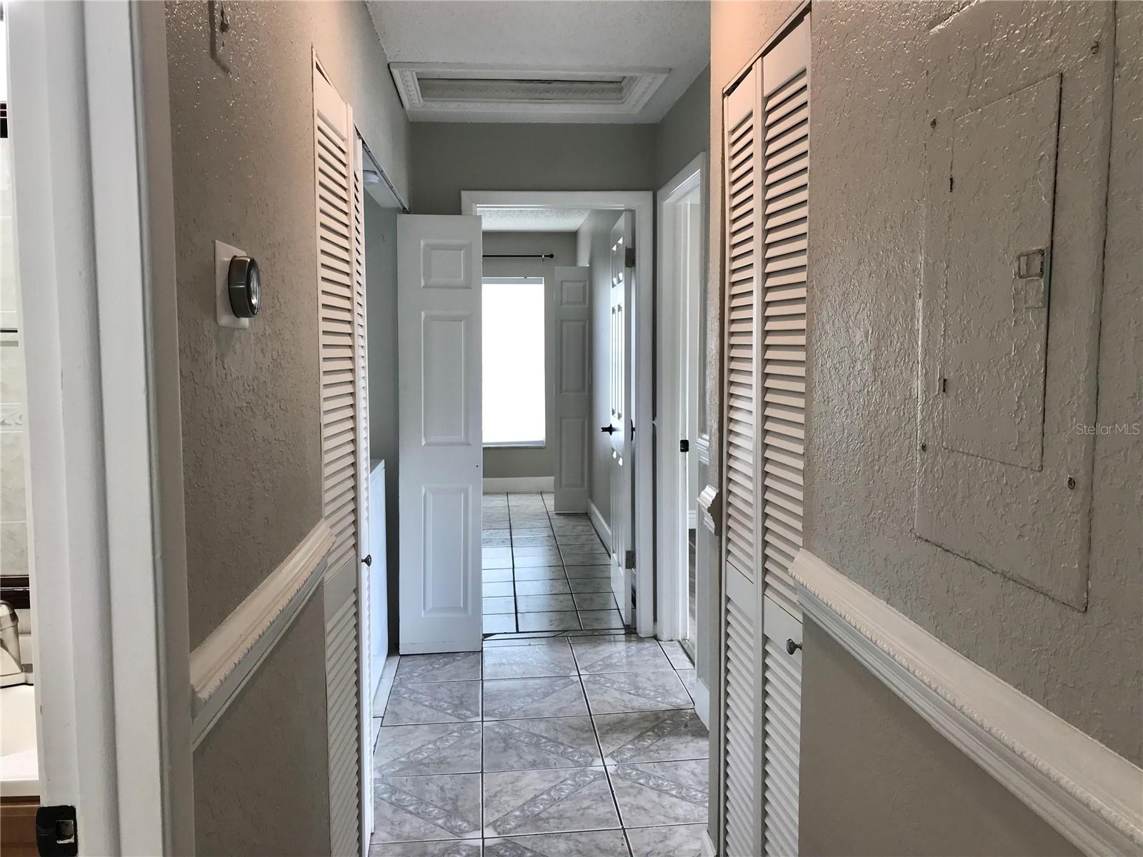 11059 SPRINGRIDGE DR, TAMPA, FL, 33624