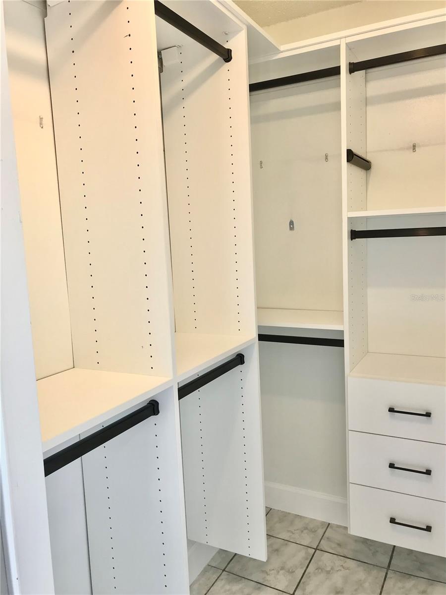 11059 SPRINGRIDGE DR, TAMPA, FL, 33624