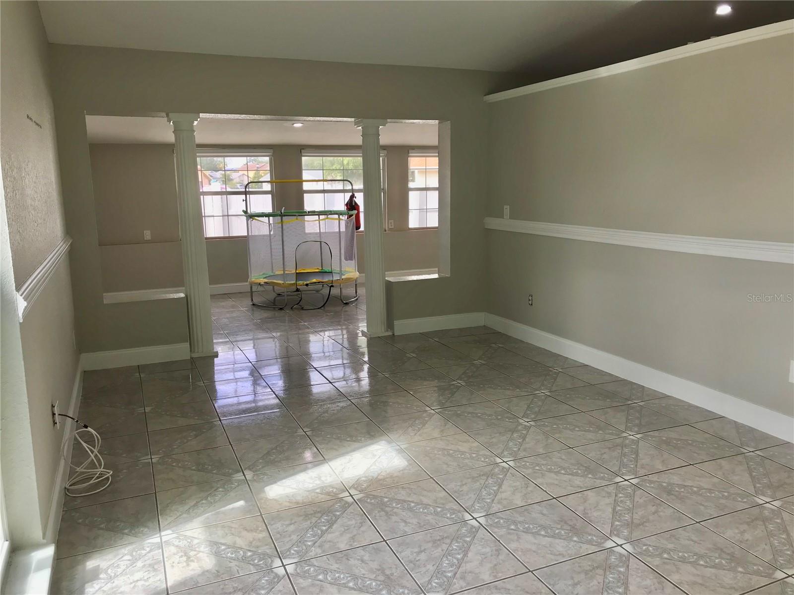 11059 SPRINGRIDGE DR, TAMPA, FL, 33624