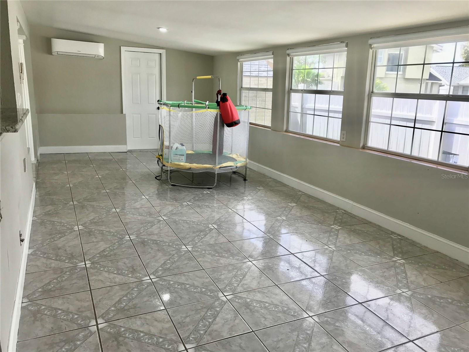 11059 SPRINGRIDGE DR, TAMPA, FL, 33624