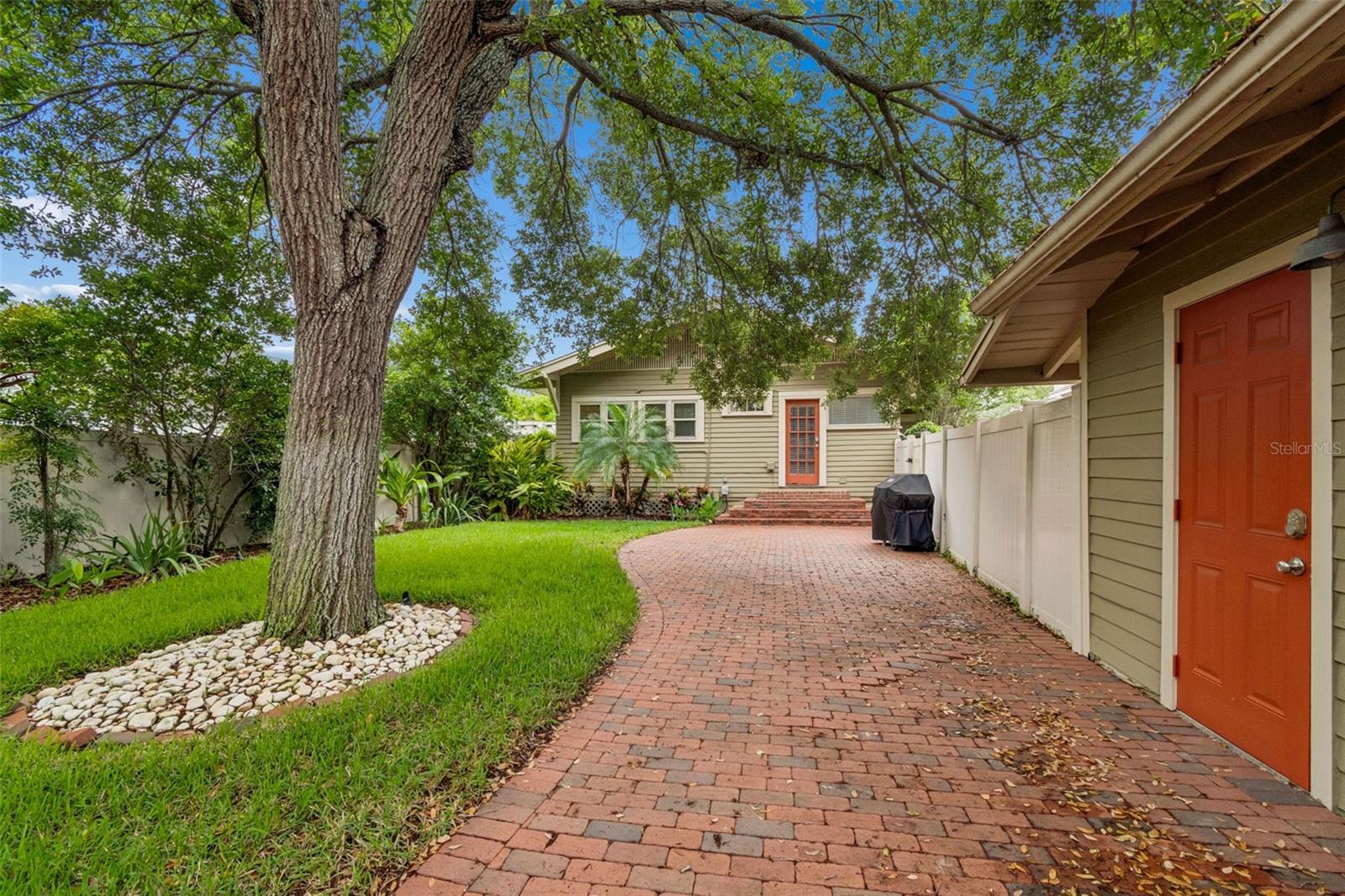 1107 W HORATIO ST, TAMPA, FL, 33606