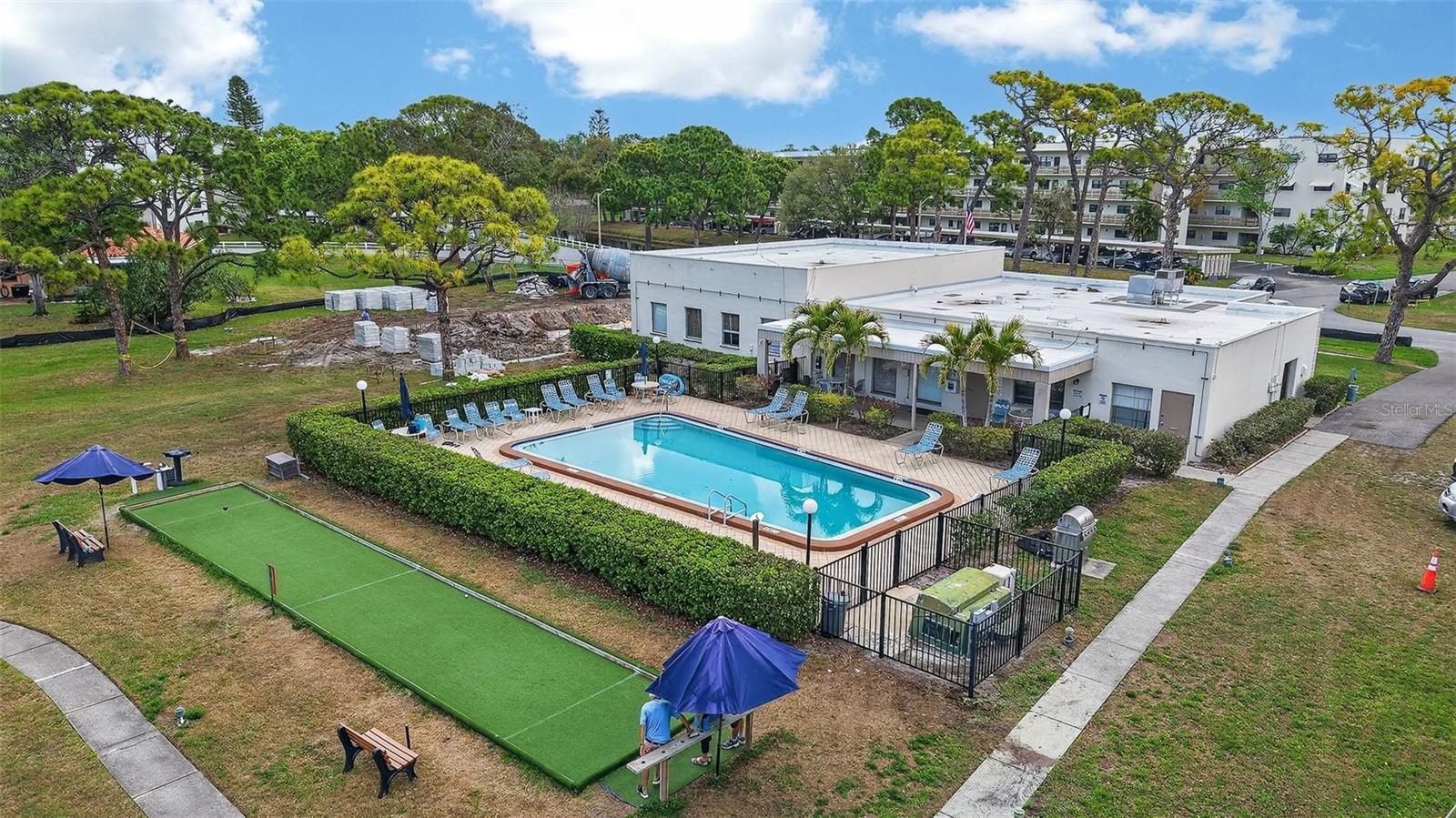 Oleander Pool / Clubhouse