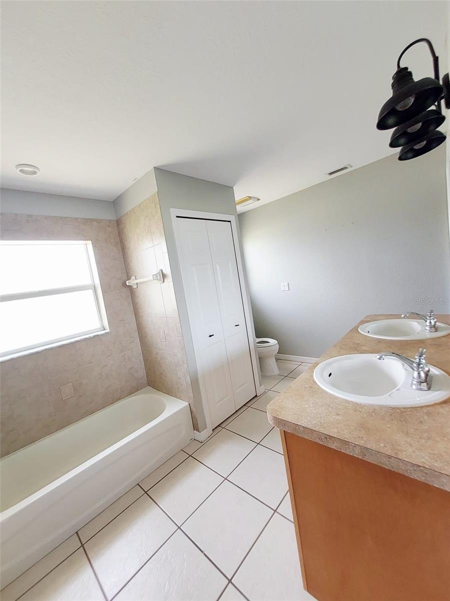 4031 SANTA BARBARA DR, SEBRING, FL, 33875