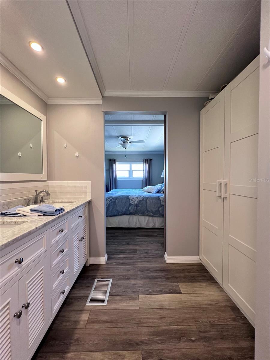 1100 BELCHER RD S #416, LARGO, FL, 33771