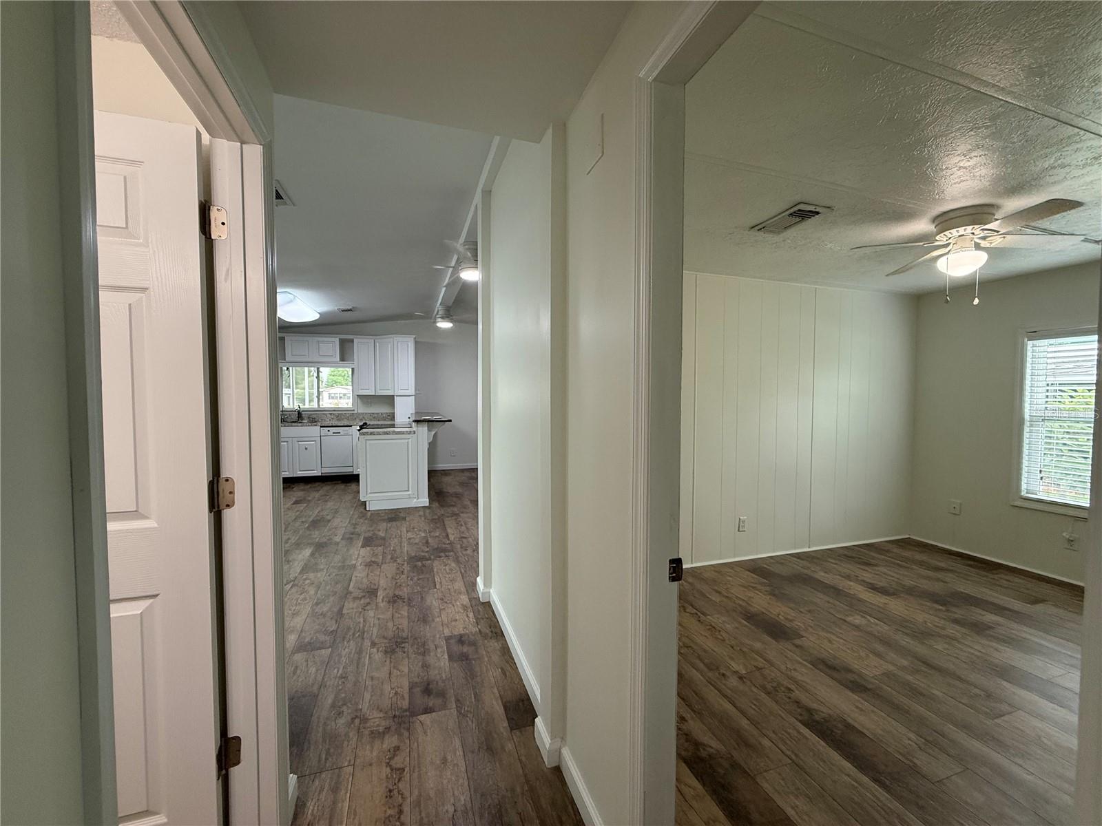 8 ROBIN RD, WILDWOOD, FL, 34785