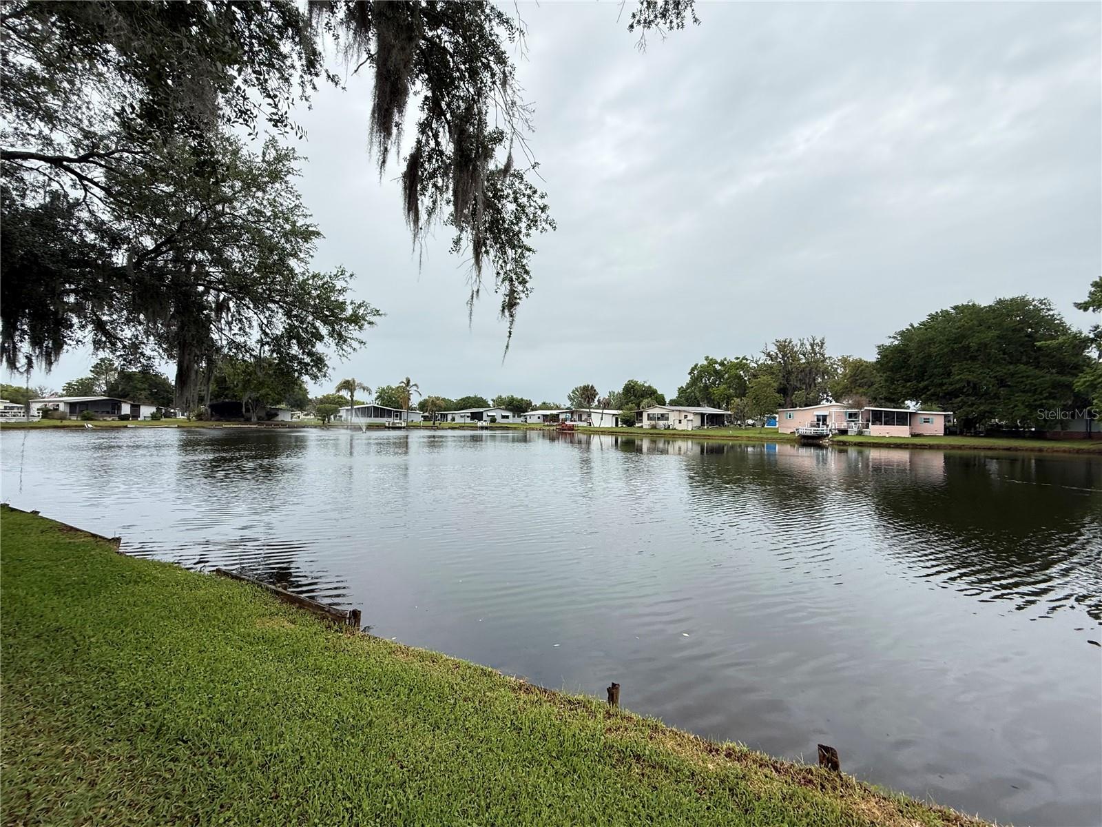 8 ROBIN RD, WILDWOOD, FL, 34785