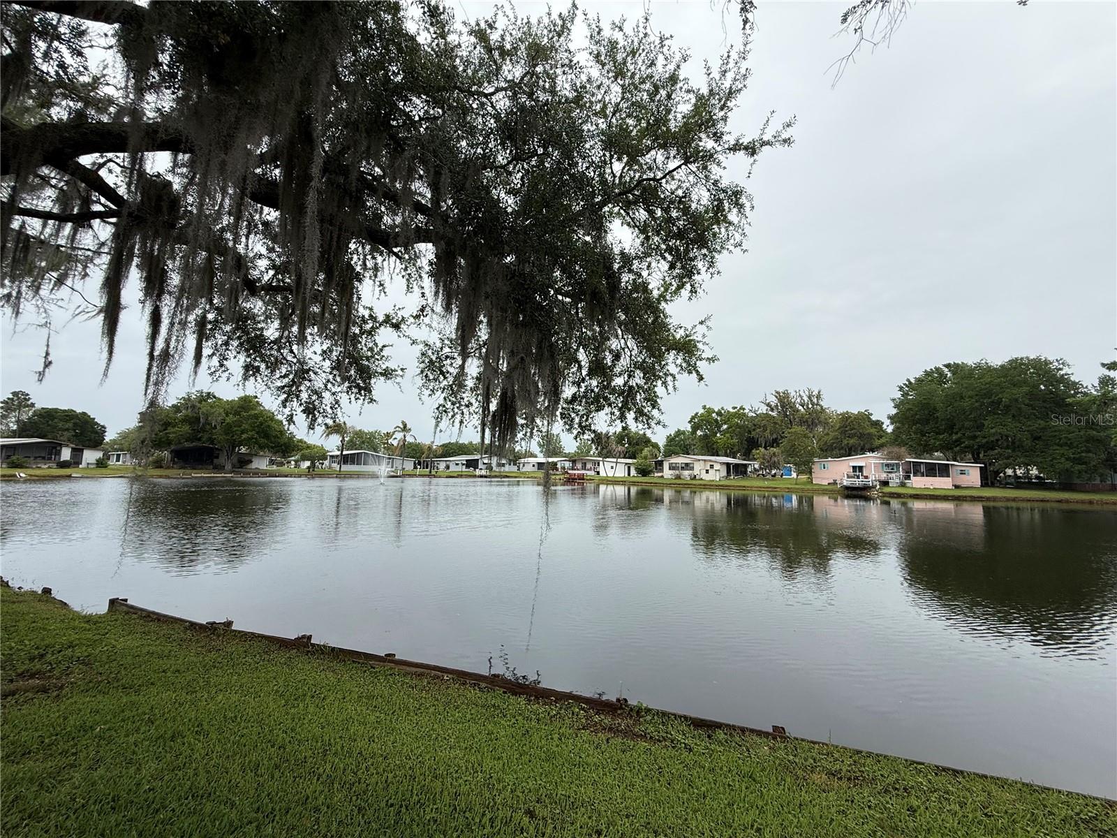 8 ROBIN RD, WILDWOOD, FL, 34785