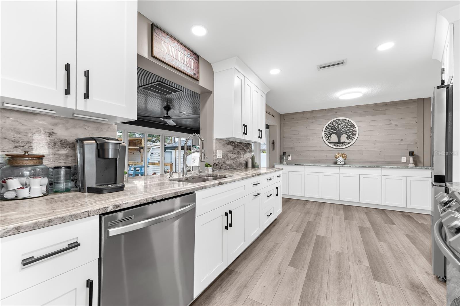 1467 CAMBRIDGE DR, CLEARWATER, FL, 33756