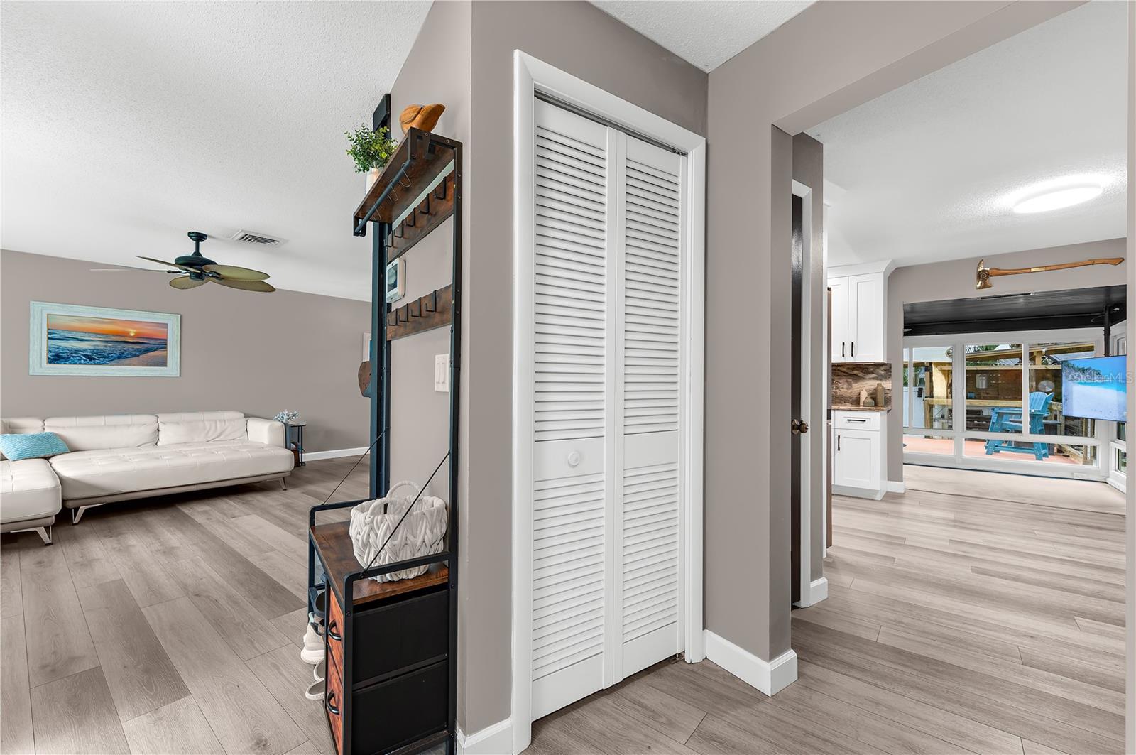 1467 CAMBRIDGE DR, CLEARWATER, FL, 33756
