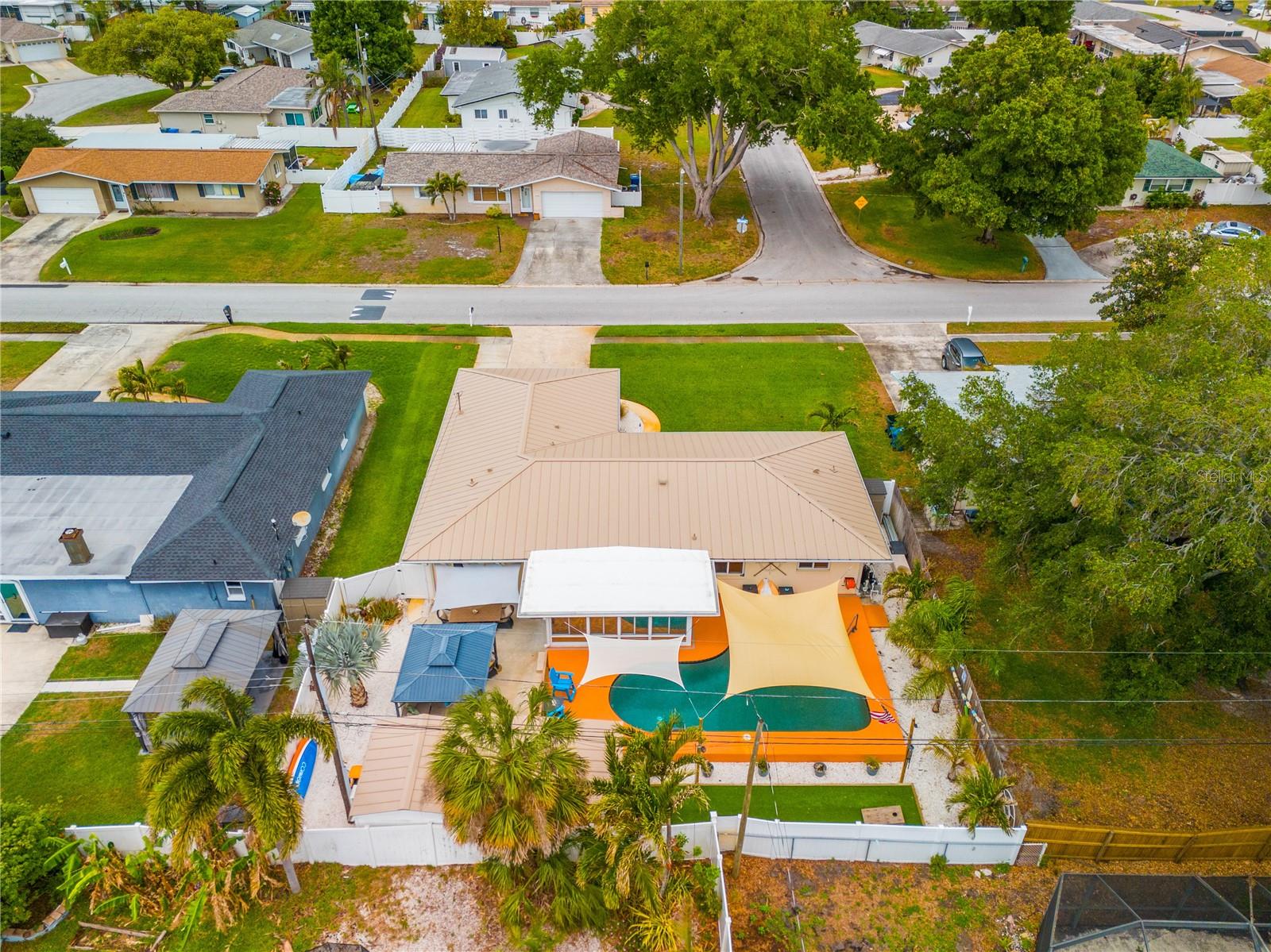 1467 CAMBRIDGE DR, CLEARWATER, FL, 33756