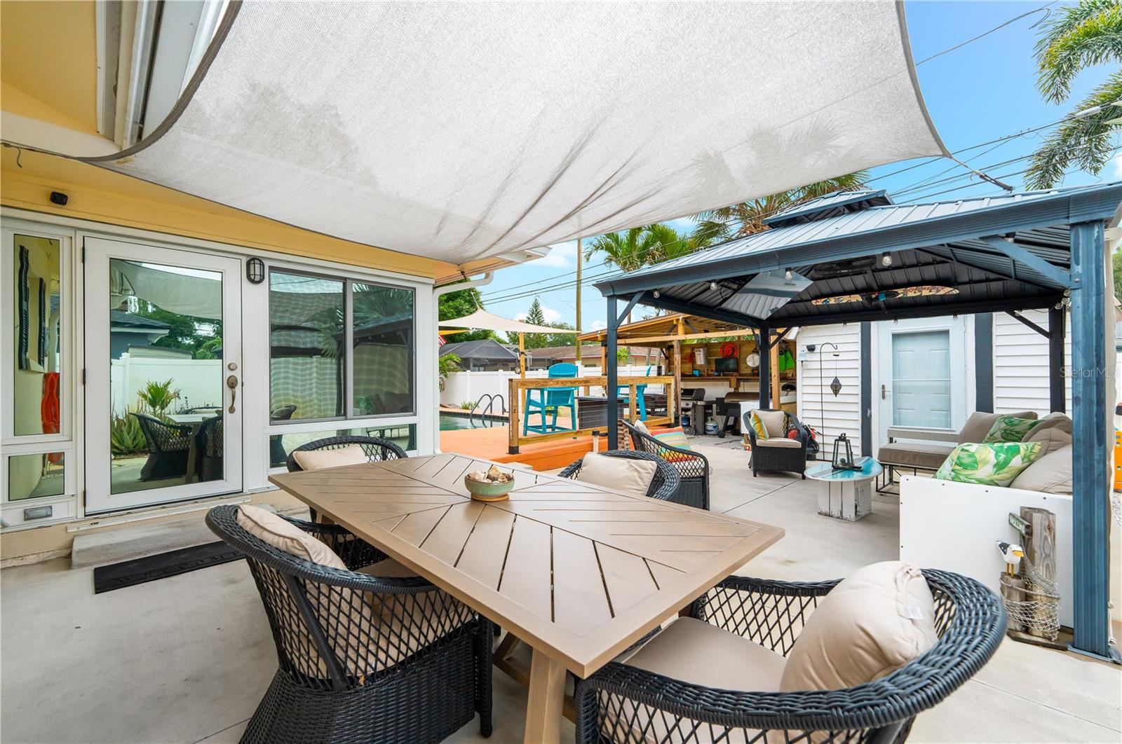 1467 CAMBRIDGE DR, CLEARWATER, FL, 33756