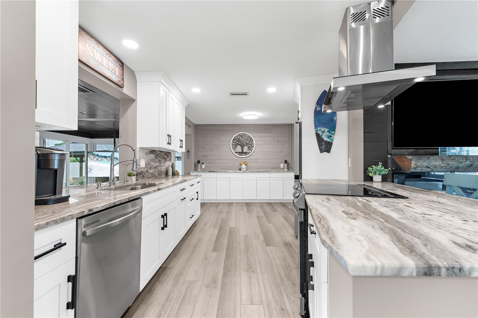 1467 CAMBRIDGE DR, CLEARWATER, FL, 33756