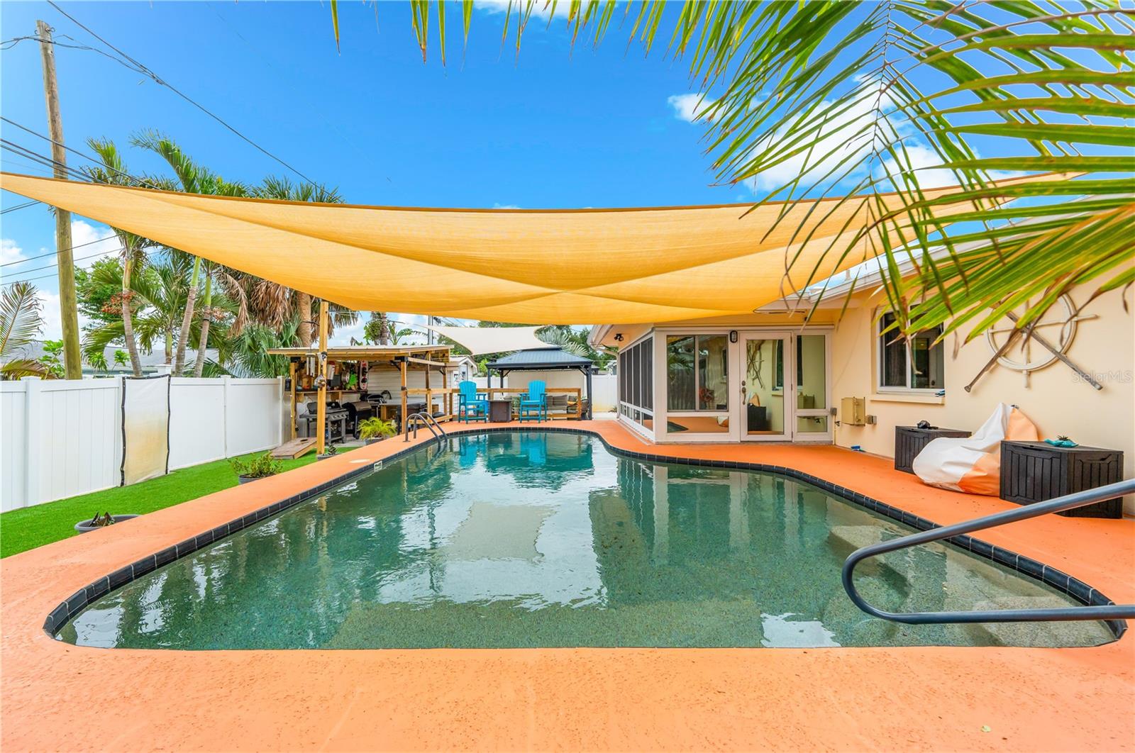 1467 CAMBRIDGE DR, CLEARWATER, FL, 33756