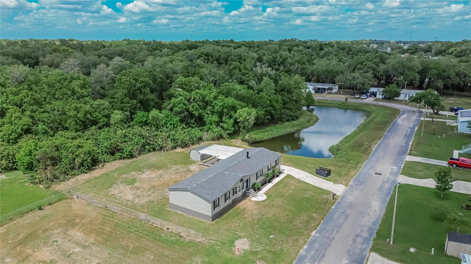 9150 WOOD TERRACE DR, TAMPA, FL, 33637