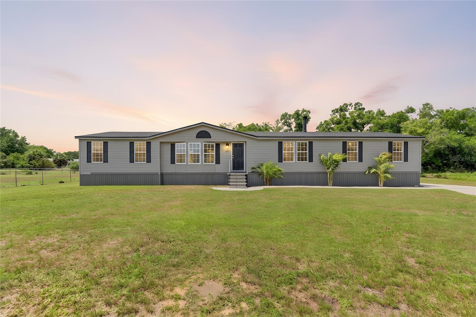 9150 WOOD TERRACE DR, TAMPA, FL, 33637