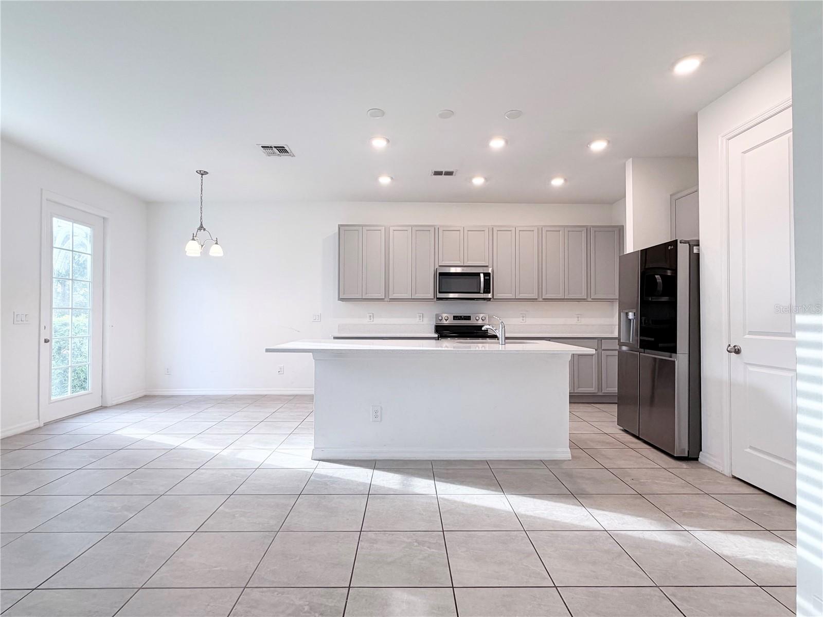 1542 DISCOVERY ST, DAVENPORT, FL, 33896