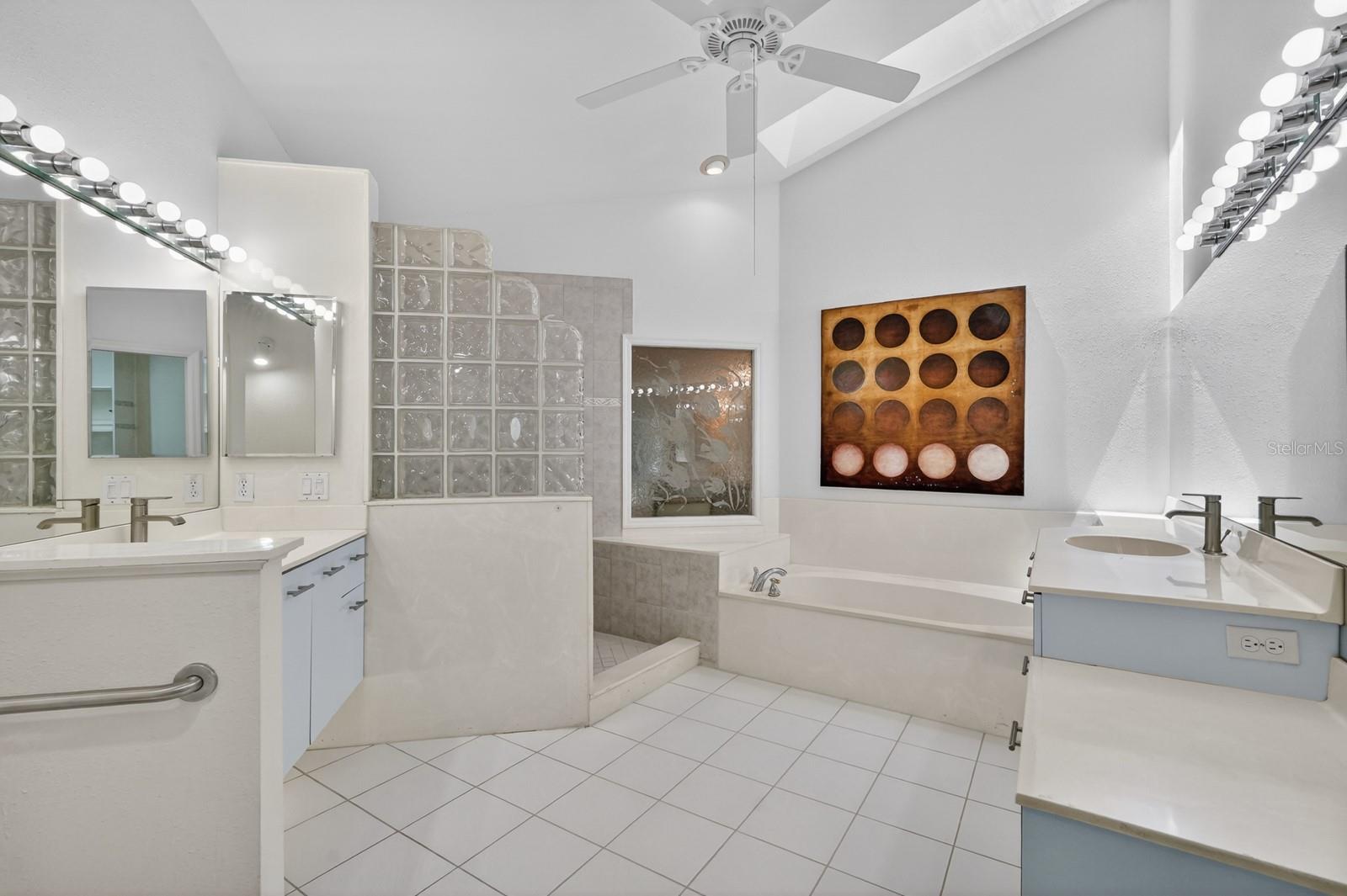 923 CLUB HOUSE BLVD, NEW SMYRNA BEACH, FL, 32168