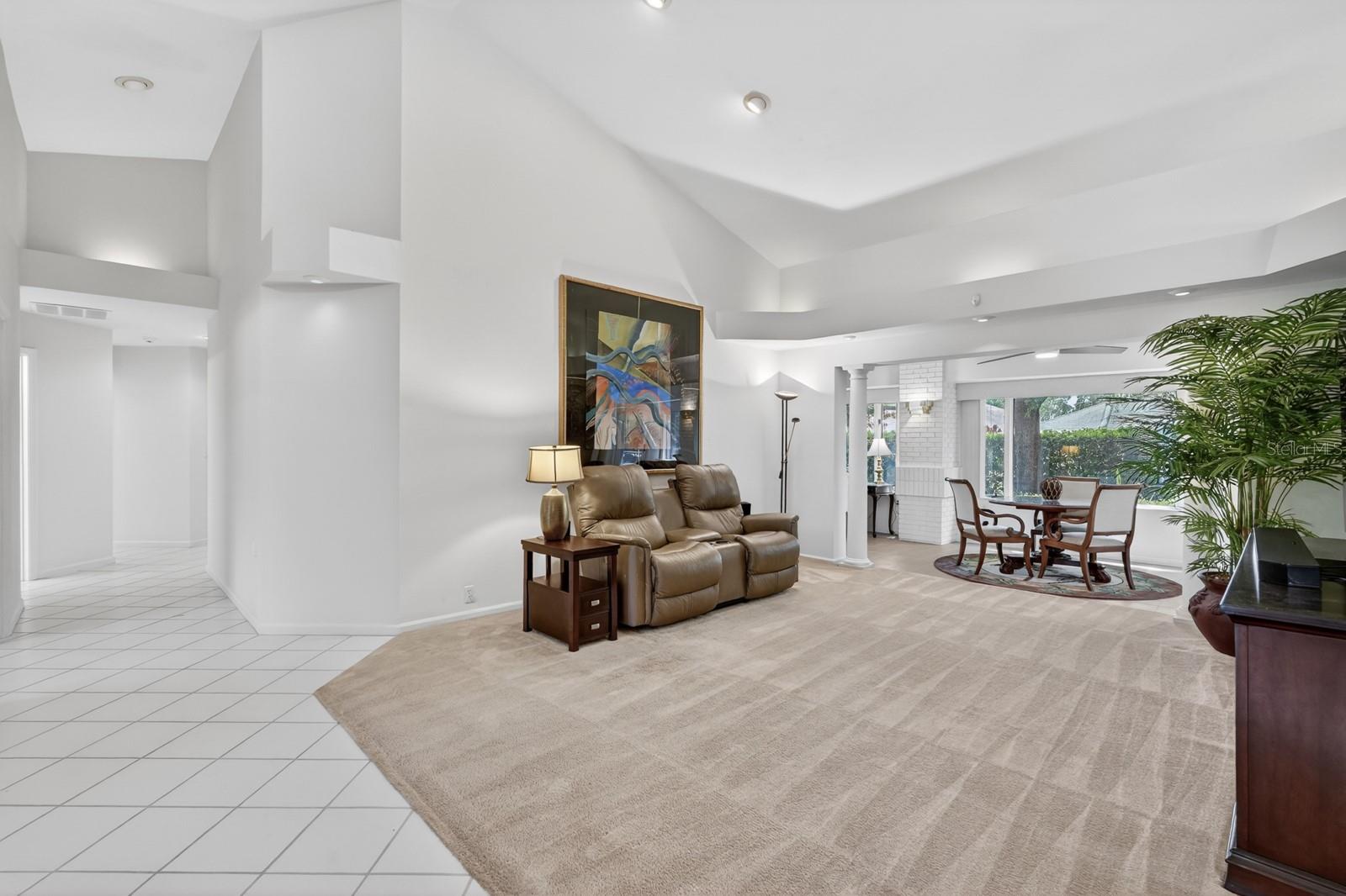 923 CLUB HOUSE BLVD, NEW SMYRNA BEACH, FL, 32168