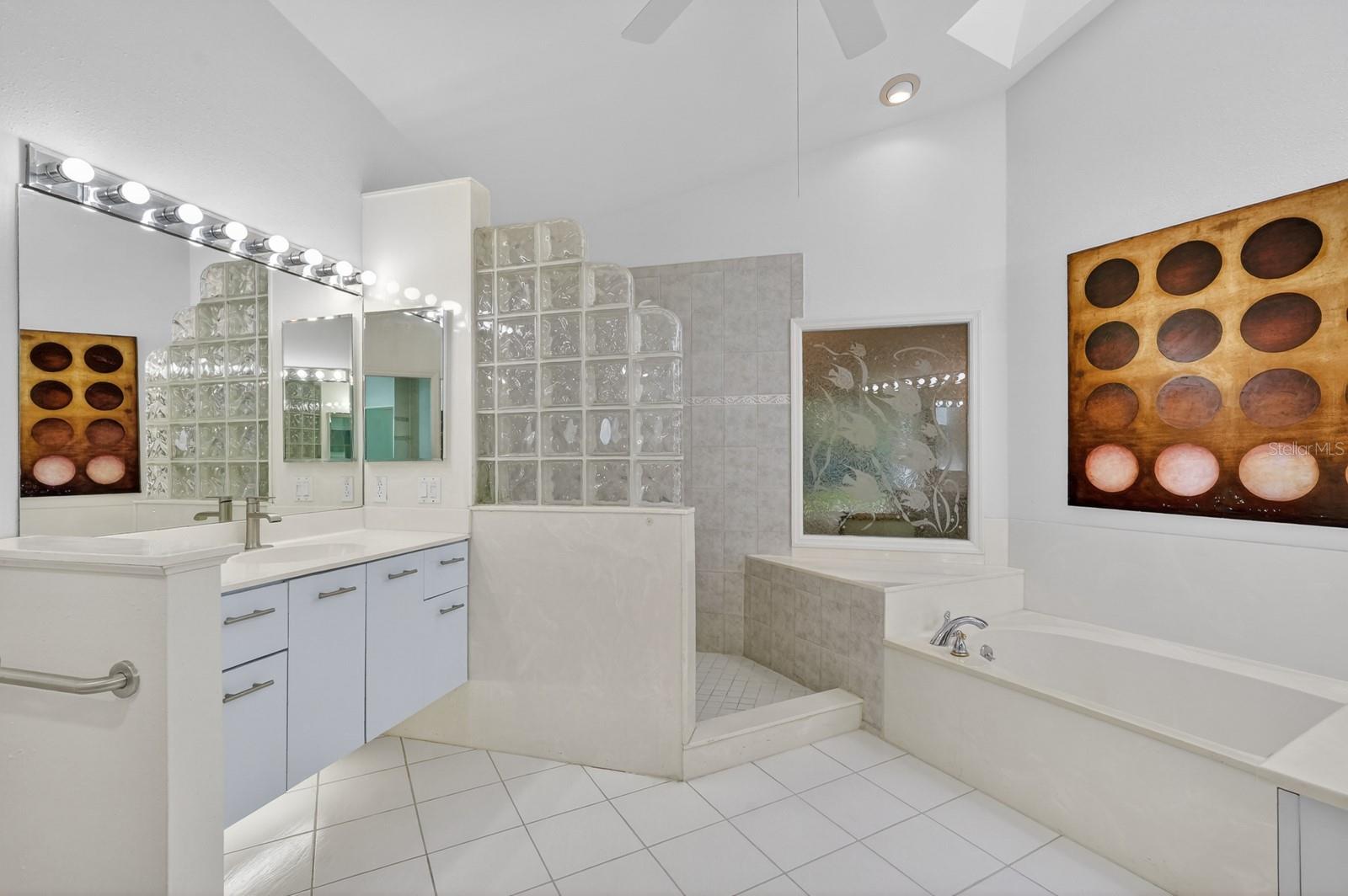 923 CLUB HOUSE BLVD, NEW SMYRNA BEACH, FL, 32168