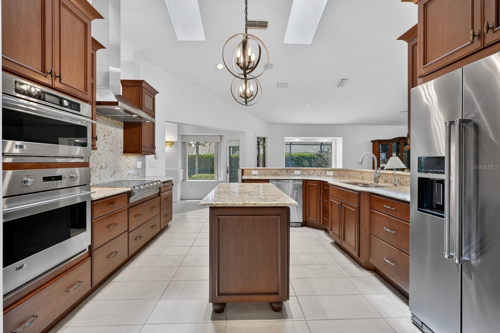 923 CLUB HOUSE BLVD, NEW SMYRNA BEACH, FL, 32168