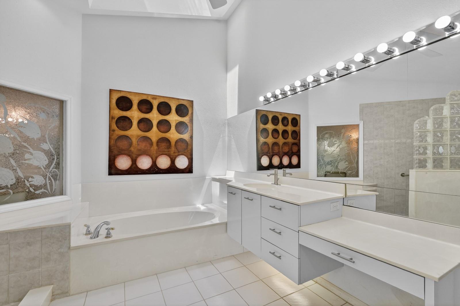 923 CLUB HOUSE BLVD, NEW SMYRNA BEACH, FL, 32168