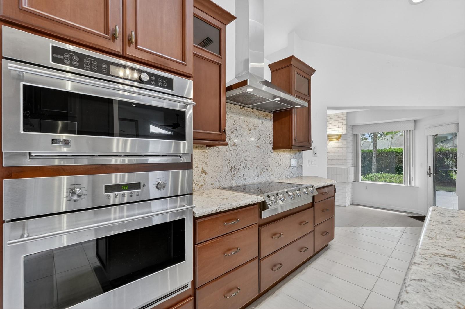 923 CLUB HOUSE BLVD, NEW SMYRNA BEACH, FL, 32168