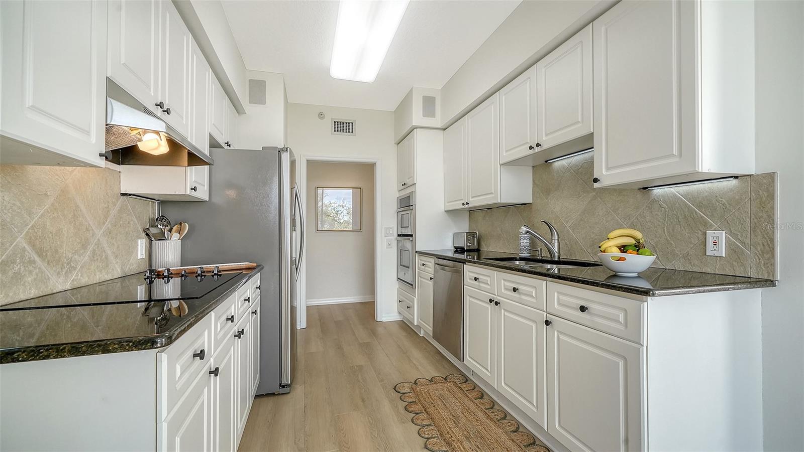 1800 BENJAMIN FRANKLIN DR #B308, SARASOTA, FL, 34236