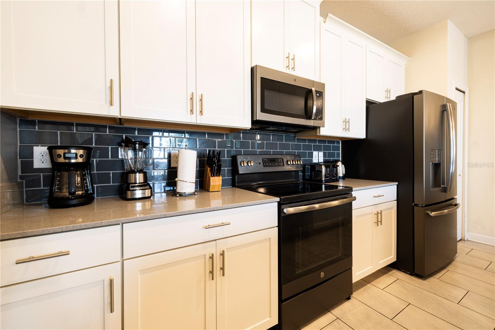 356 OCEAN COURSE AVE, DAVENPORT, FL, 33896