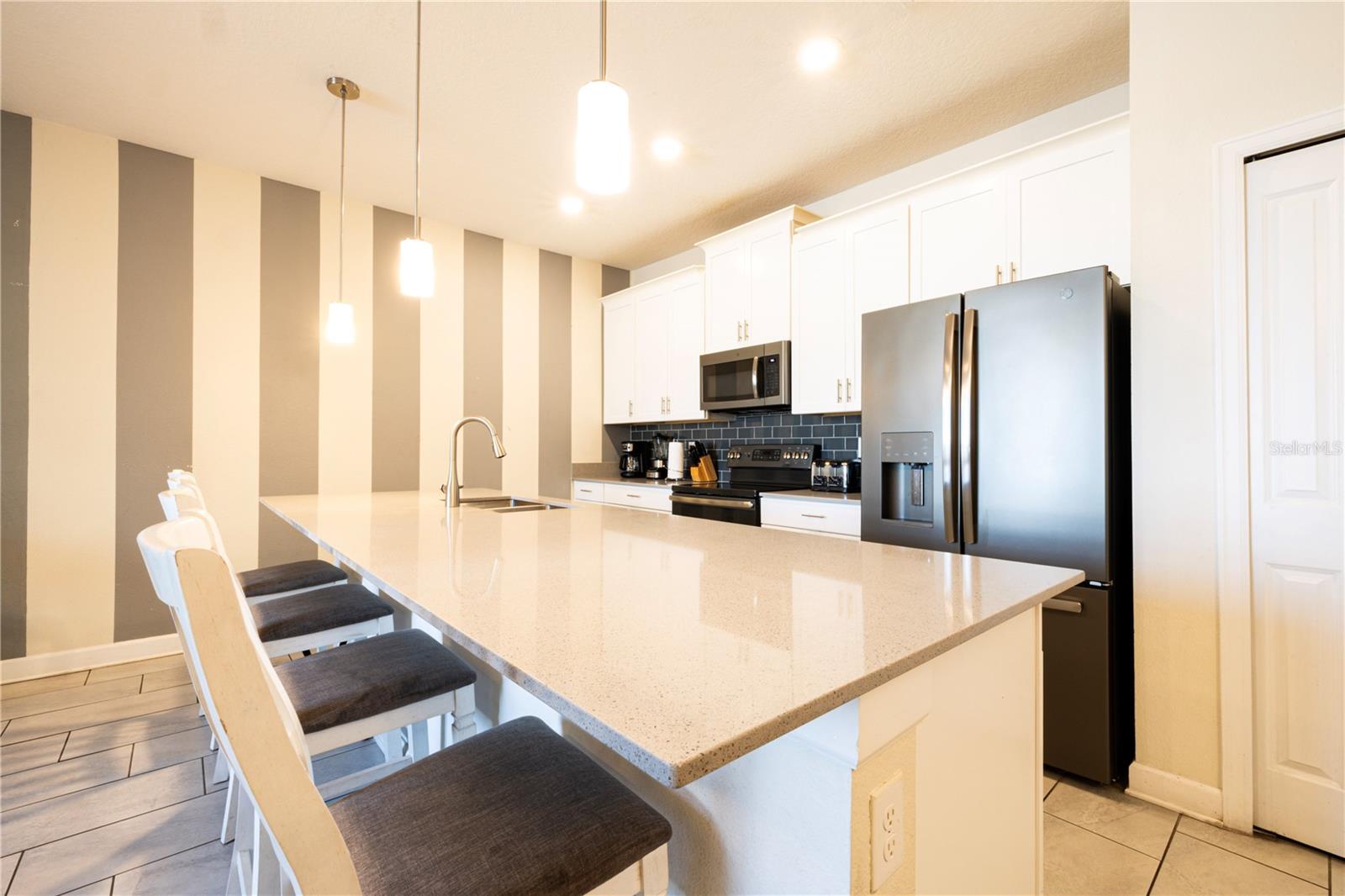 356 OCEAN COURSE AVE, DAVENPORT, FL, 33896