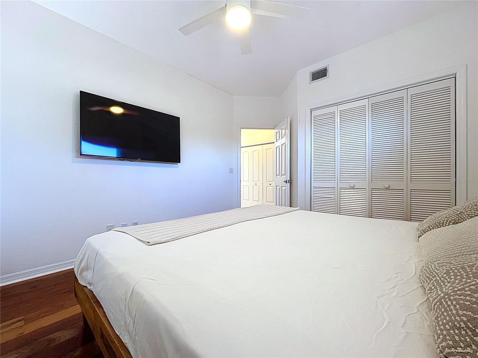 8485 BLIND PASS DR, TREASURE ISLAND, FL, 33706