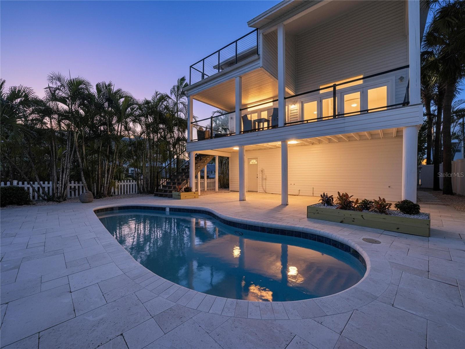 8485 BLIND PASS DR, TREASURE ISLAND, FL, 33706