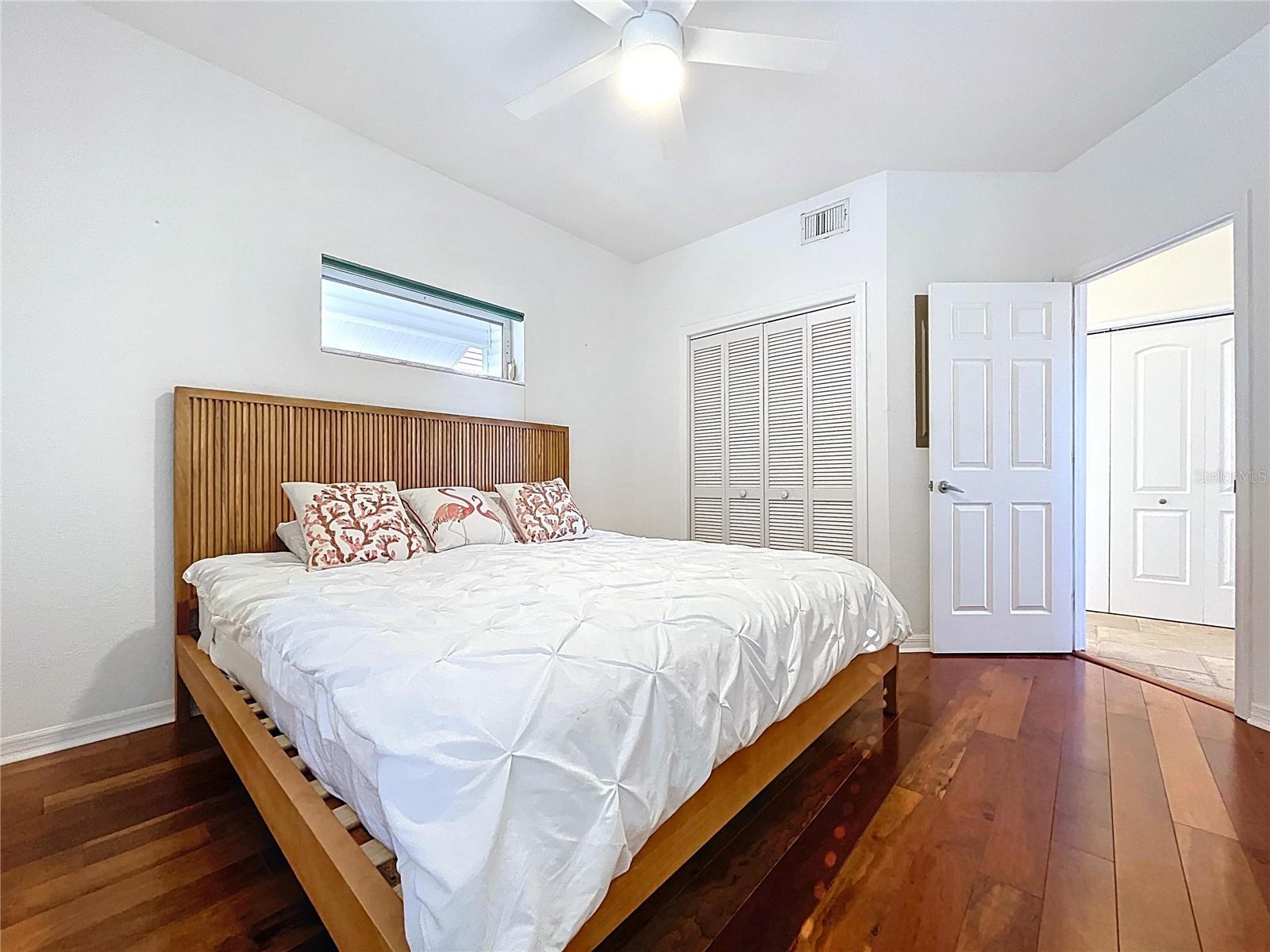 8485 BLIND PASS DR, TREASURE ISLAND, FL, 33706