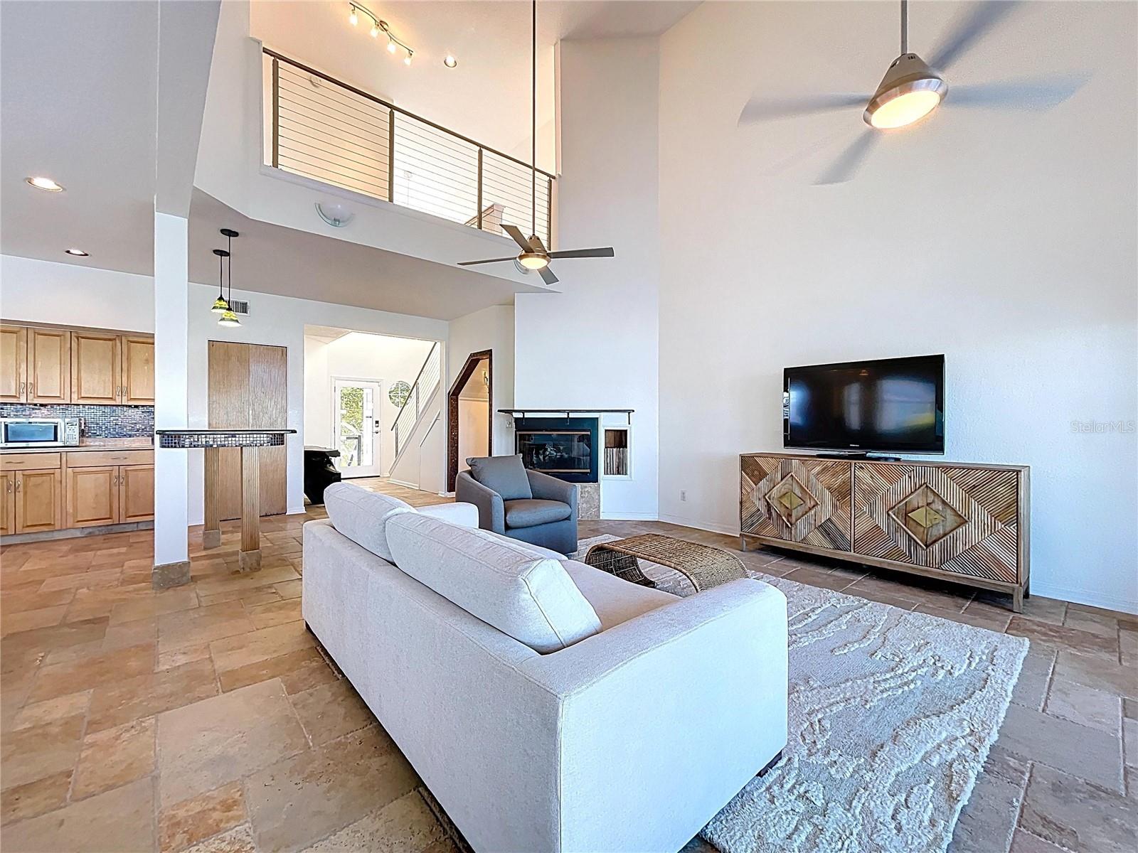 8485 BLIND PASS DR, TREASURE ISLAND, FL, 33706