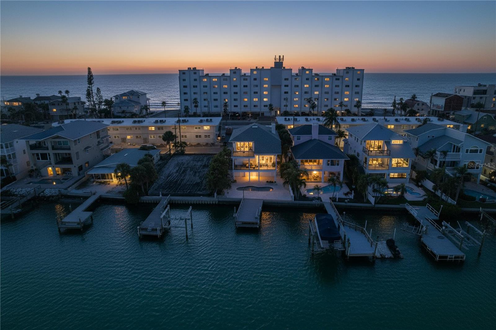 8485 BLIND PASS DR, TREASURE ISLAND, FL, 33706