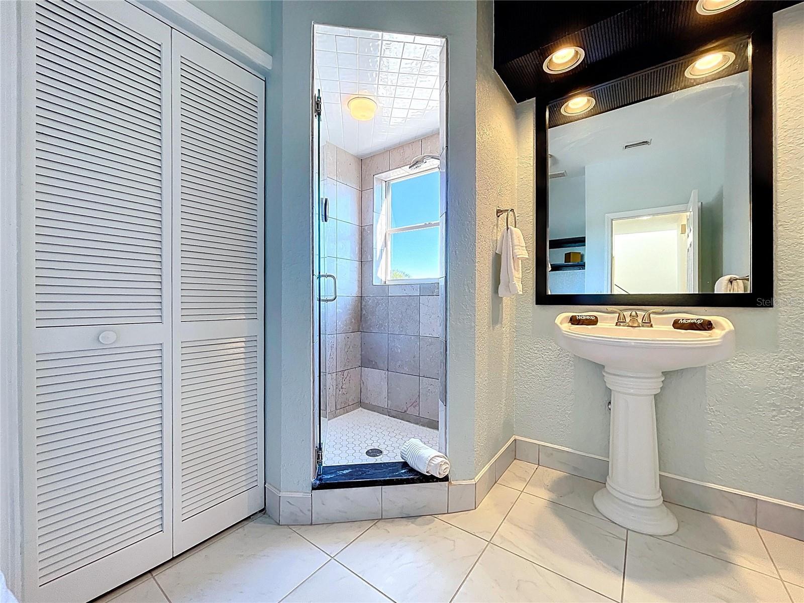 8485 BLIND PASS DR, TREASURE ISLAND, FL, 33706