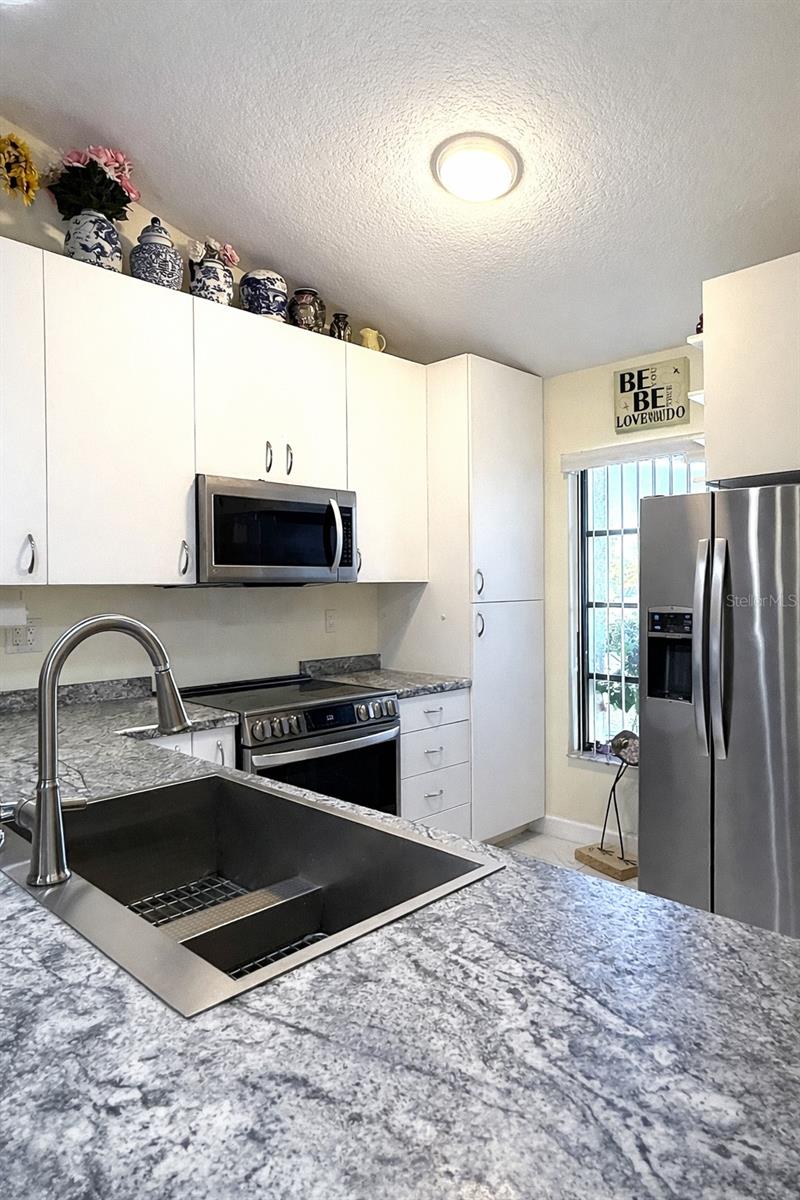 26267 NORTHERN CROSS RD #11, PUNTA GORDA, FL, 33983