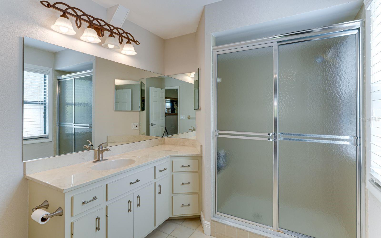 5369 LAKE ARROWHEAD TRL #17A, SARASOTA, FL, 34231