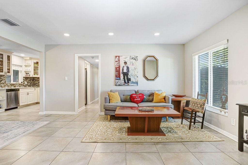 6703 N RIVER BLVD, TAMPA, FL, 33604