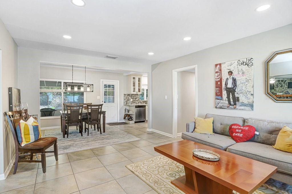 6703 N RIVER BLVD, TAMPA, FL, 33604