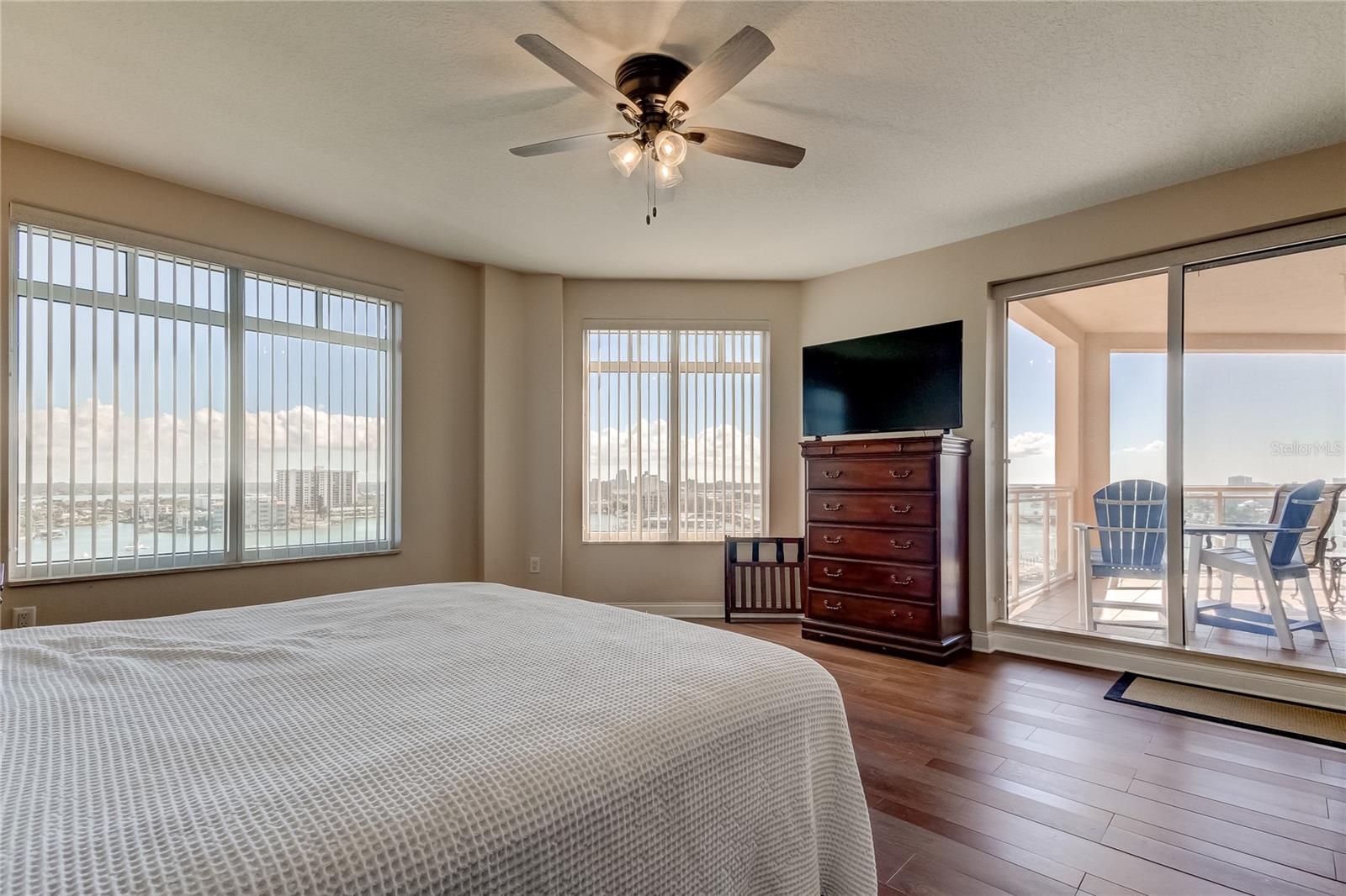 521 MANDALAY AVE #1109, CLEARWATER BEACH, FL, 33767