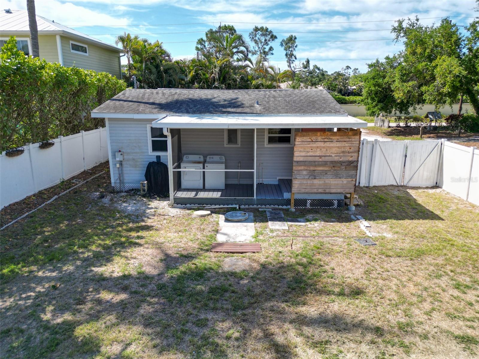 1885 VAMO WAY, SARASOTA, FL, 34231