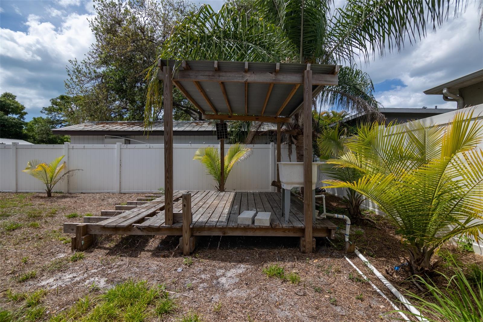 1885 VAMO WAY, SARASOTA, FL, 34231