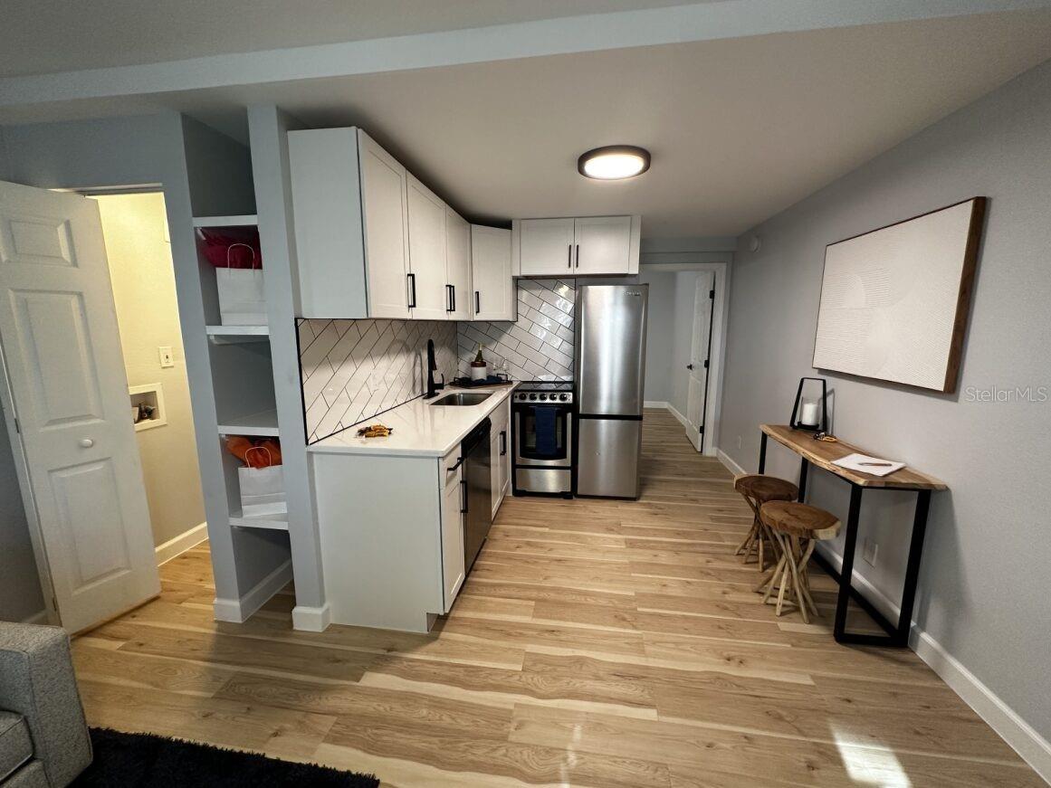 121 18TH AVE N, ST PETERSBURG, FL, 33704