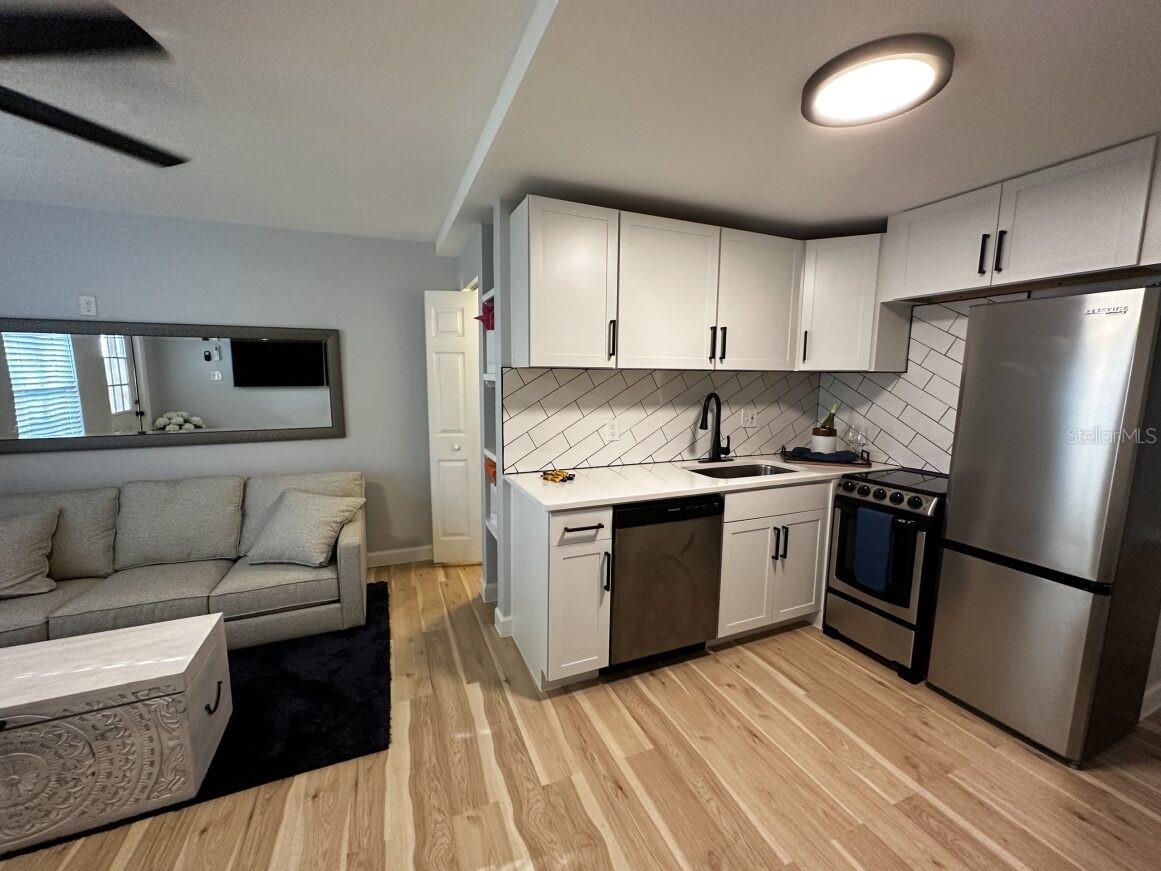 121 18TH AVE N, ST PETERSBURG, FL, 33704