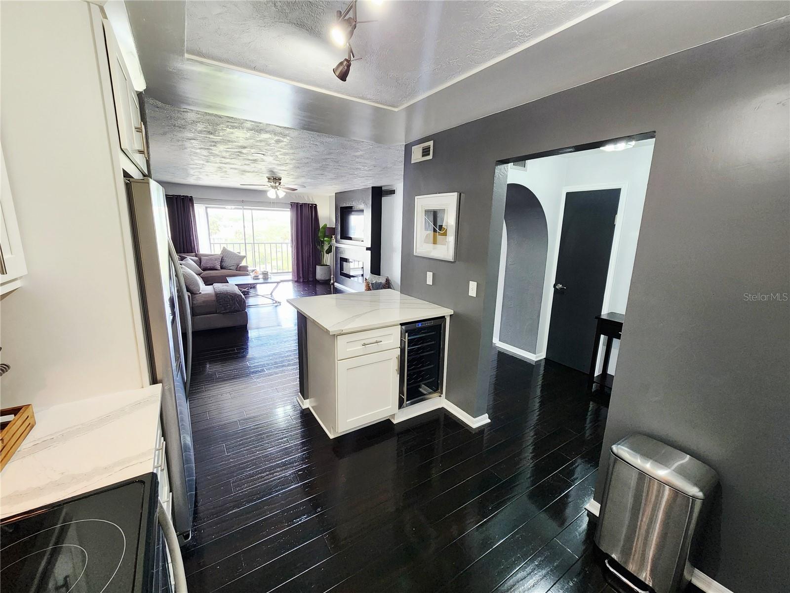 4651 1ST ST NE #306, ST PETERSBURG, FL, 33702