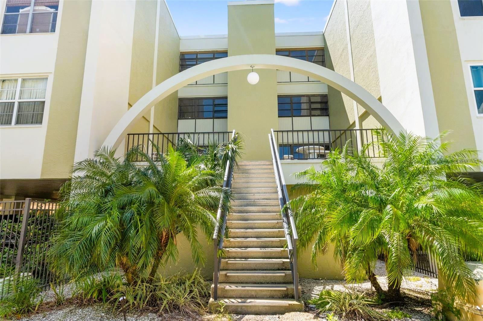 4651 1ST ST NE #306, ST PETERSBURG, FL, 33702