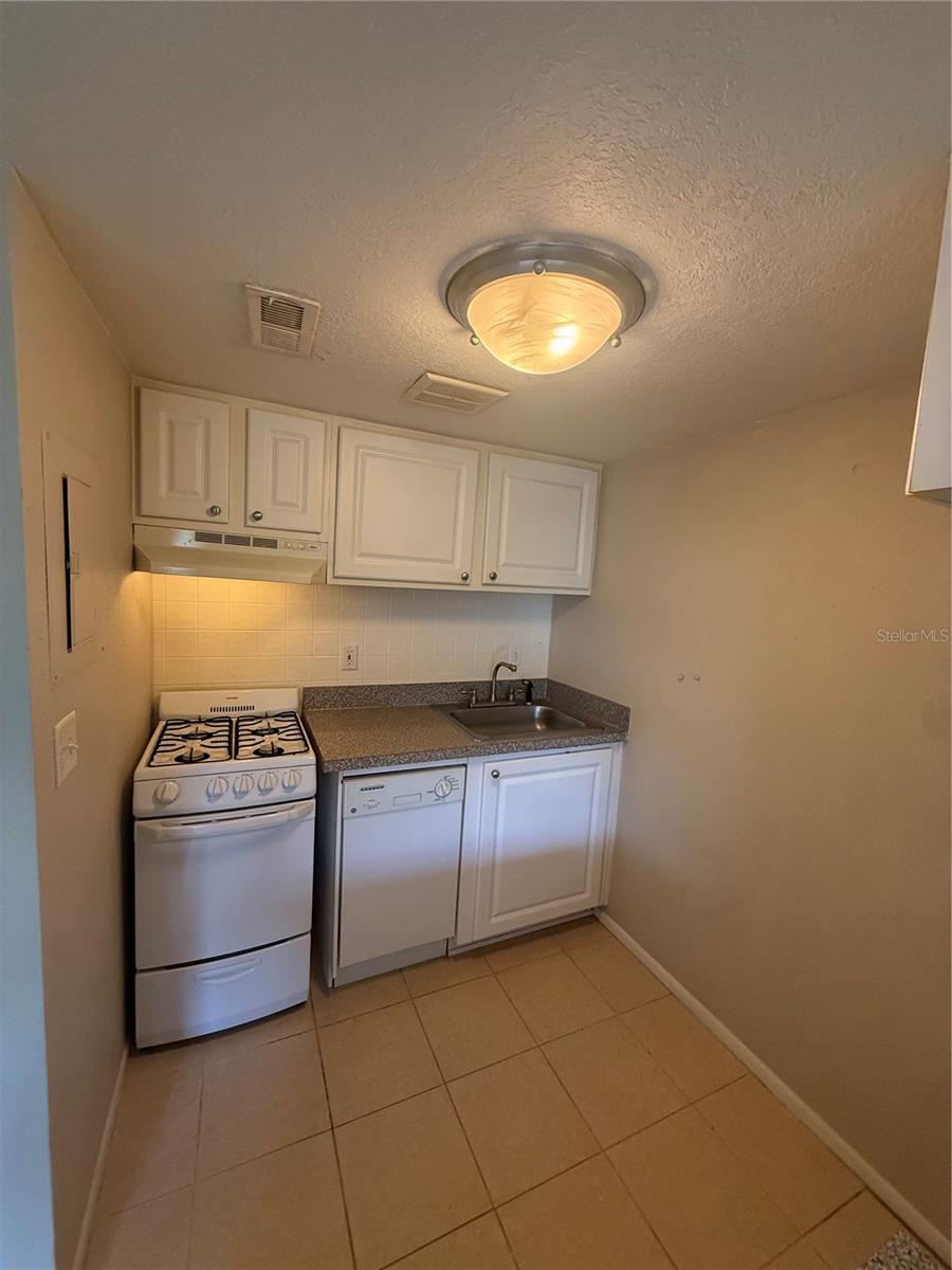 122 WATER FRONT WAY #240, ALTAMONTE SPRINGS, FL, 32701