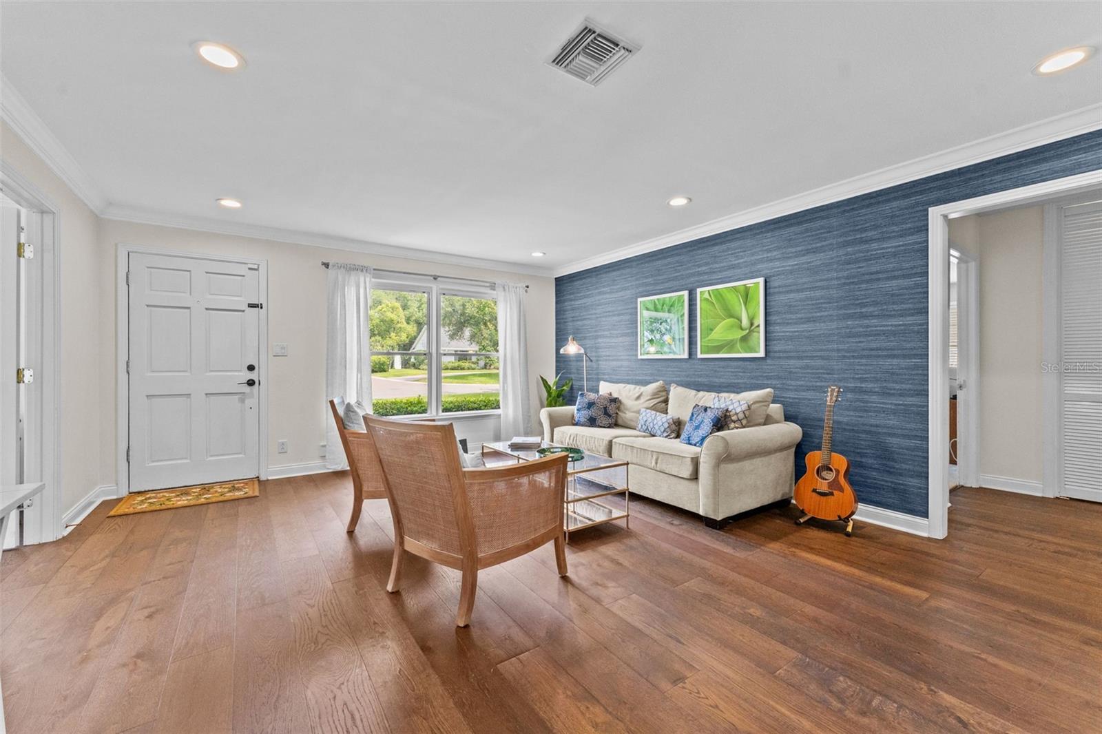 1107 S DUNBAR AVE, TAMPA, FL, 33629