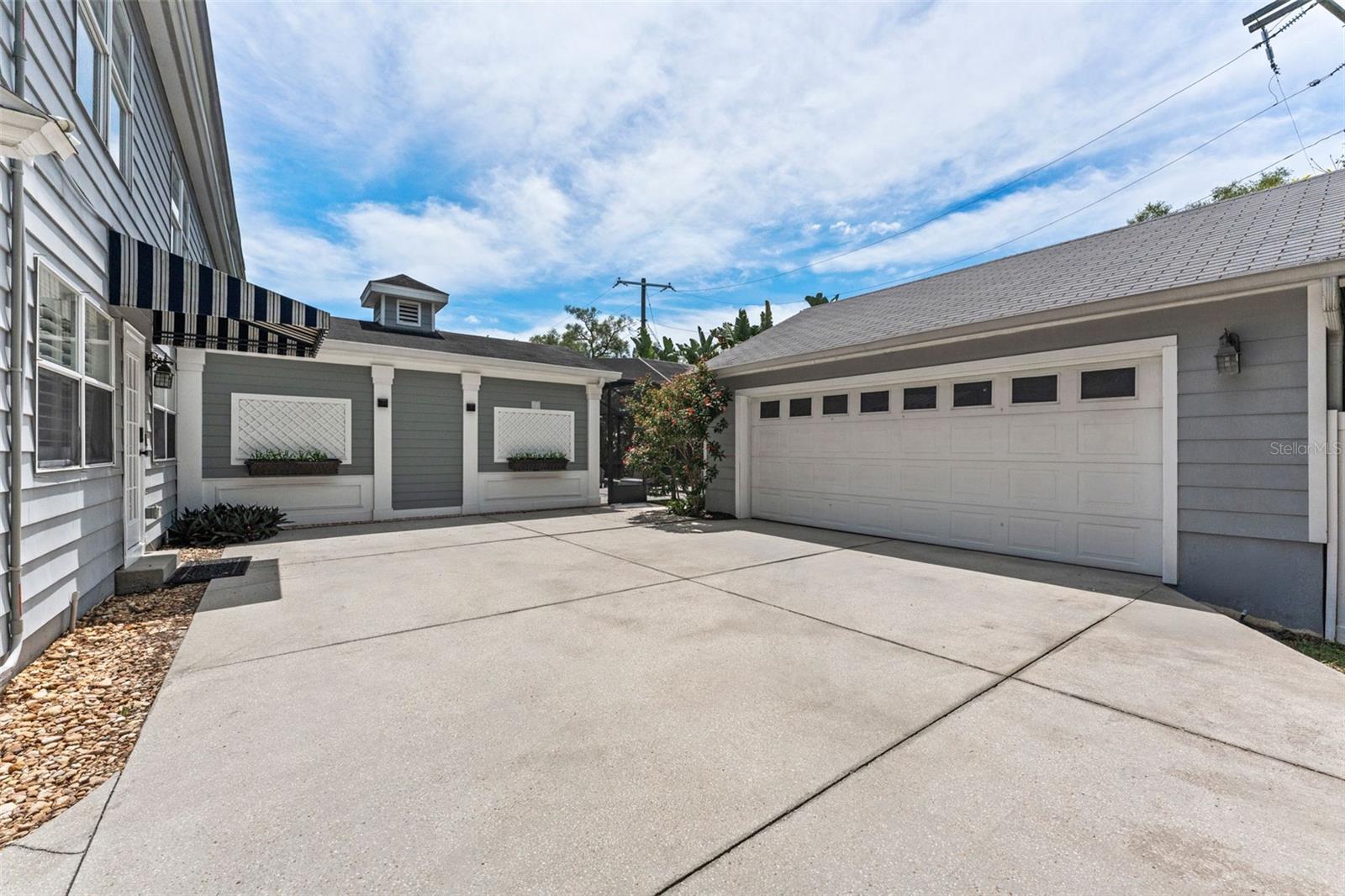 1107 S DUNBAR AVE, TAMPA, FL, 33629