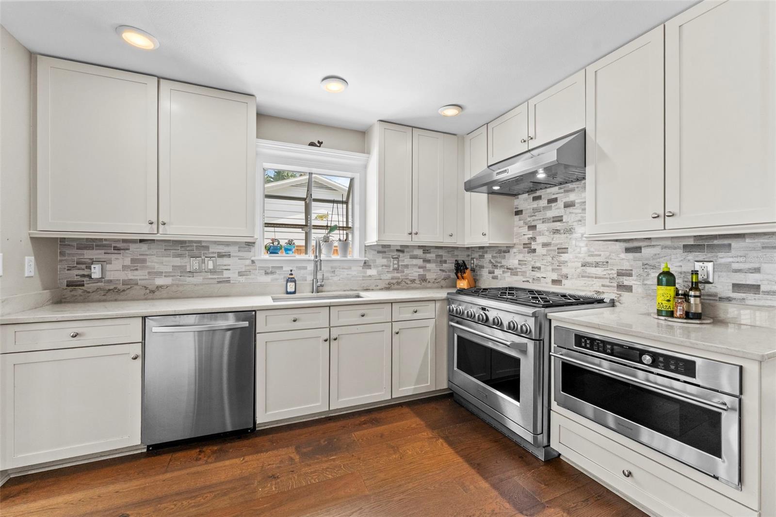 1107 S DUNBAR AVE, TAMPA, FL, 33629